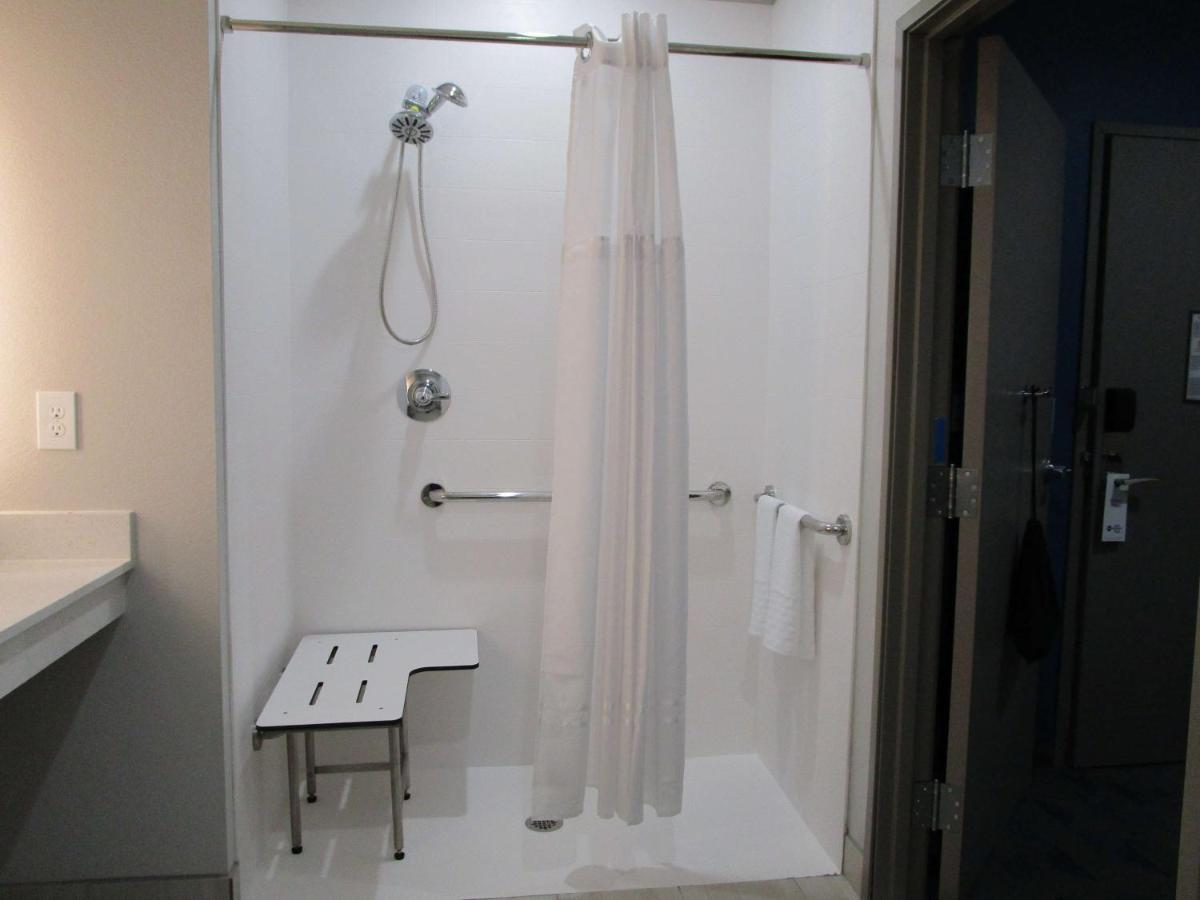 Reddy Hotel Bonham Luaran gambar