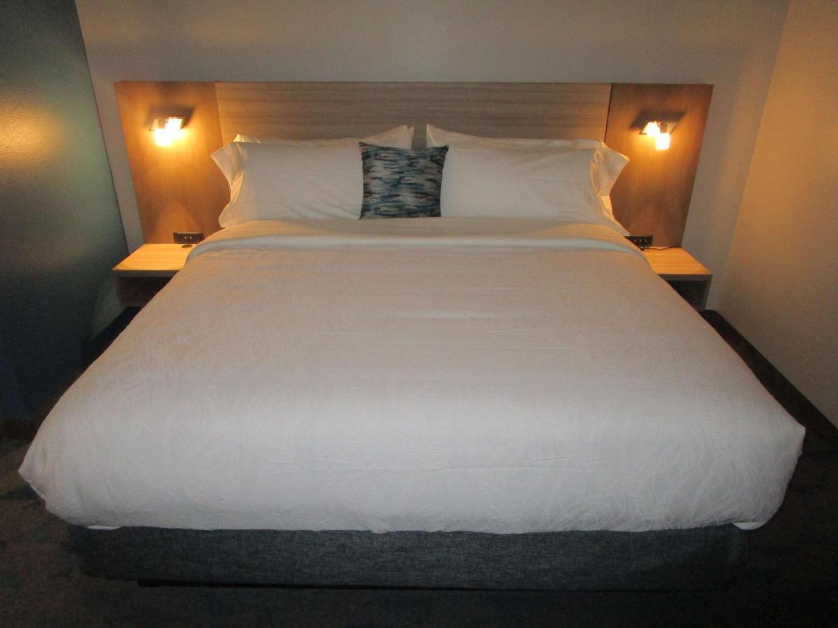 Reddy Hotel Bonham Luaran gambar