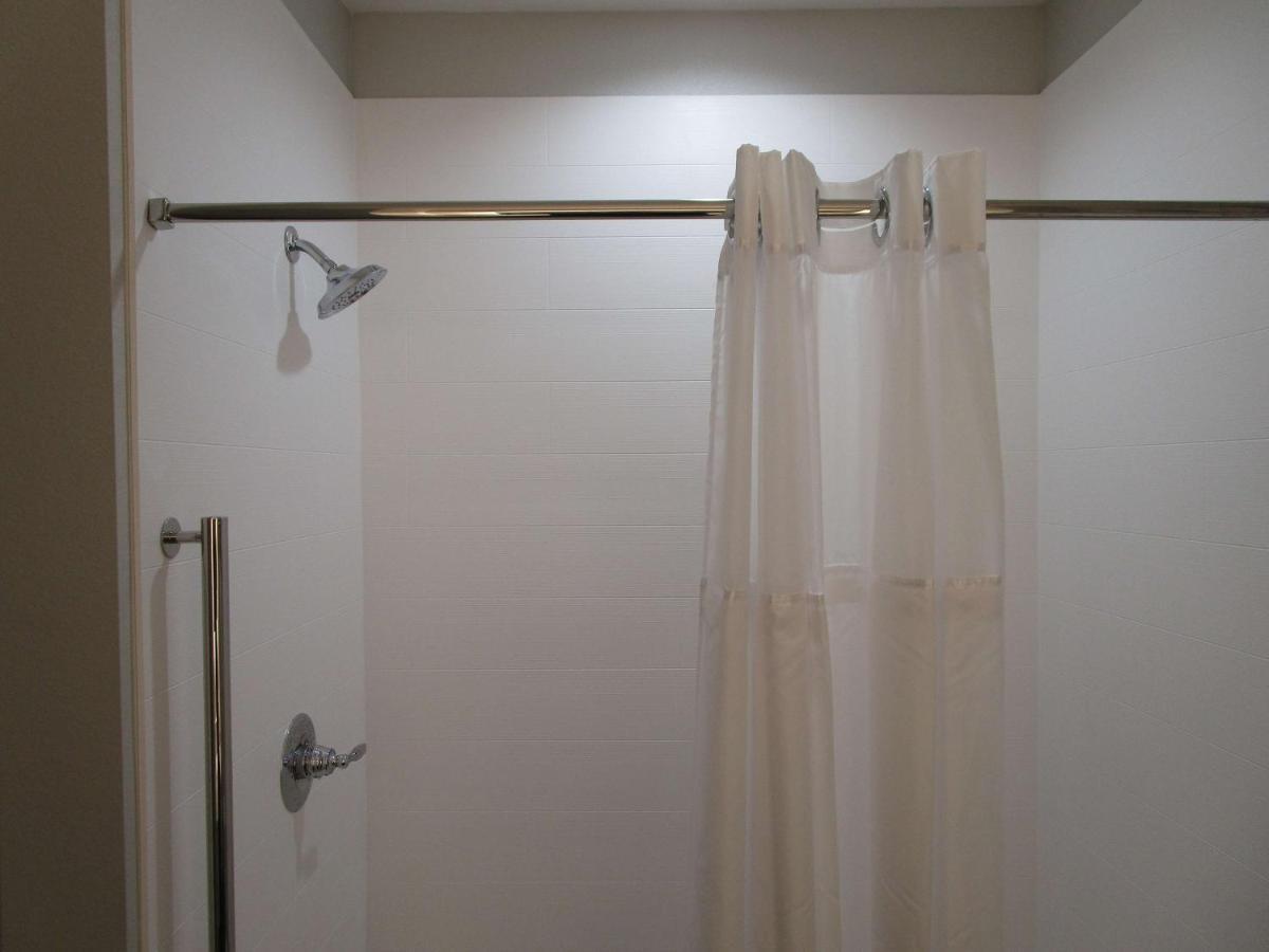 Reddy Hotel Bonham Luaran gambar